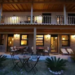 Hotel Attalos 2*