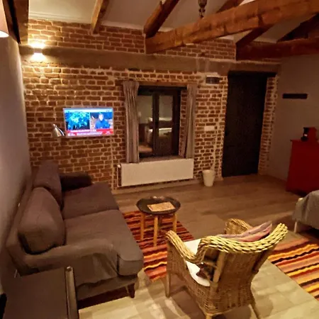 Hotel Attalos 2*