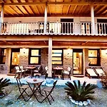 Attalos Hotel 2*