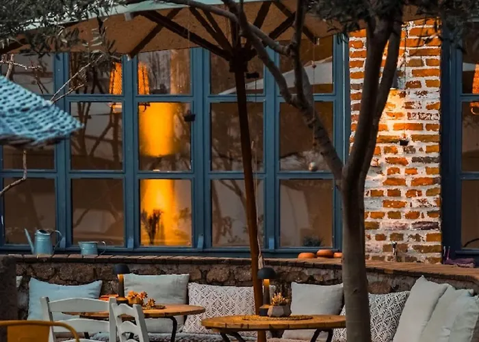 Attalos Hotel 2*